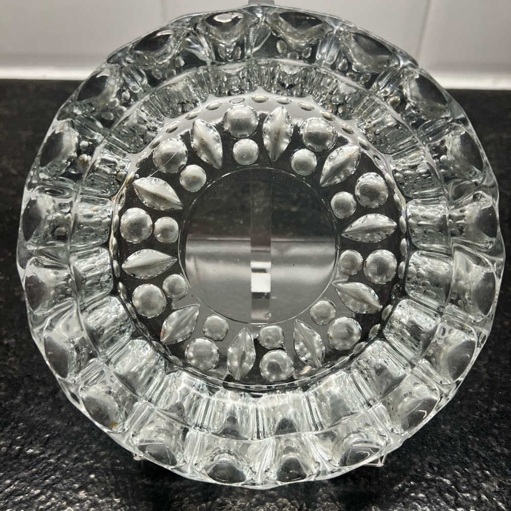 Crystal Glass Indonesian Ashtray‎